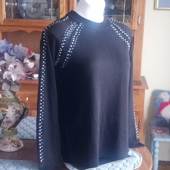 Free Generation Embellished Rivets Sweater - Picture 2 of 8